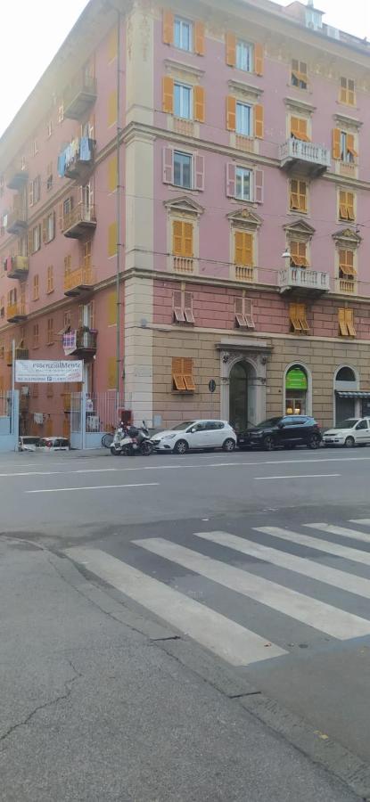 Appartamento In Centro Genua Buitenkant foto